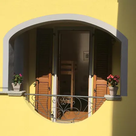 Apartment Angolo Di Gravedona