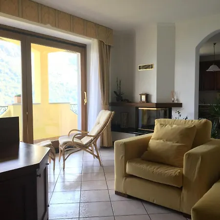 Apartment Angolo Di Gravedona